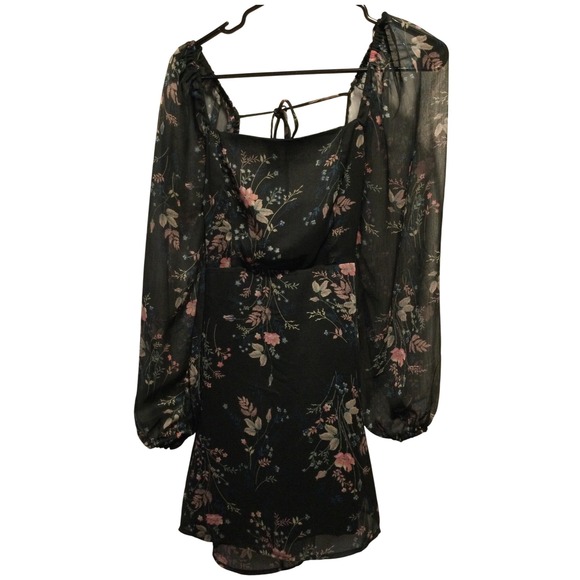 Forever 21 Dresses & Skirts - Forever 21 Black Floral Print Puff Sleeve Square Neck Mini Dress Women's Size S